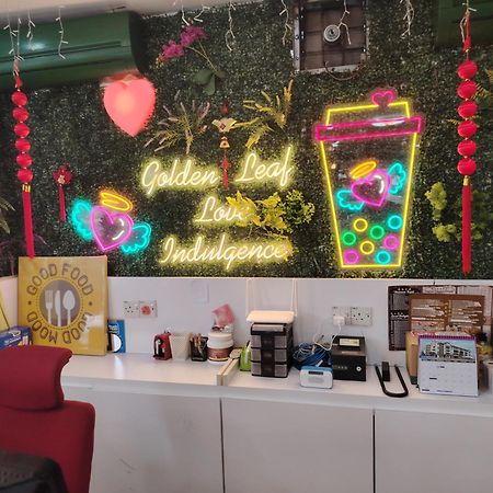 Golden Leaf Hotel Danga Bay Τζόχορ Μπάχρου Εξωτερικό φωτογραφία