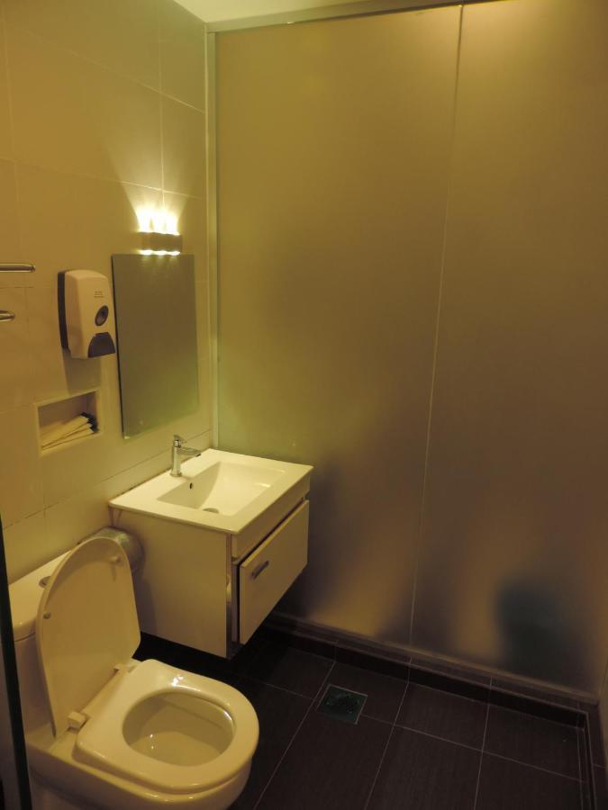 Golden Leaf Hotel Danga Bay Τζόχορ Μπάχρου Εξωτερικό φωτογραφία