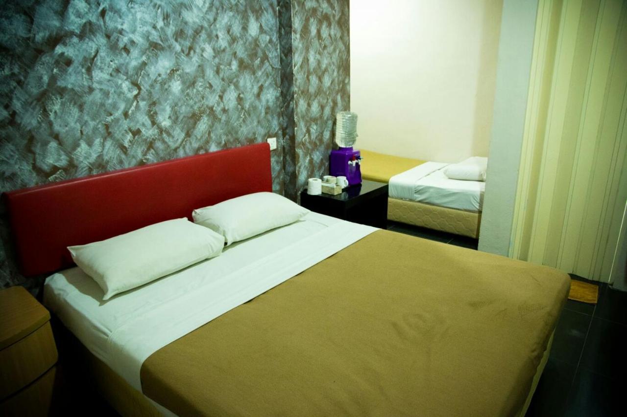 Golden Leaf Hotel Danga Bay Τζόχορ Μπάχρου Εξωτερικό φωτογραφία