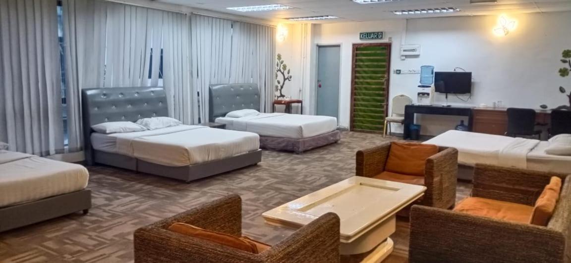 Golden Leaf Hotel Danga Bay Τζόχορ Μπάχρου Εξωτερικό φωτογραφία