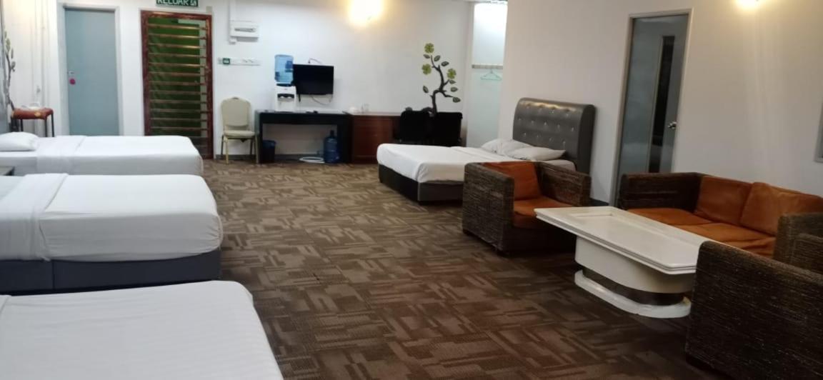Golden Leaf Hotel Danga Bay Τζόχορ Μπάχρου Εξωτερικό φωτογραφία