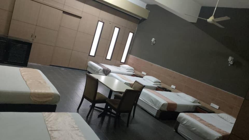 Golden Leaf Hotel Danga Bay Τζόχορ Μπάχρου Δωμάτιο φωτογραφία