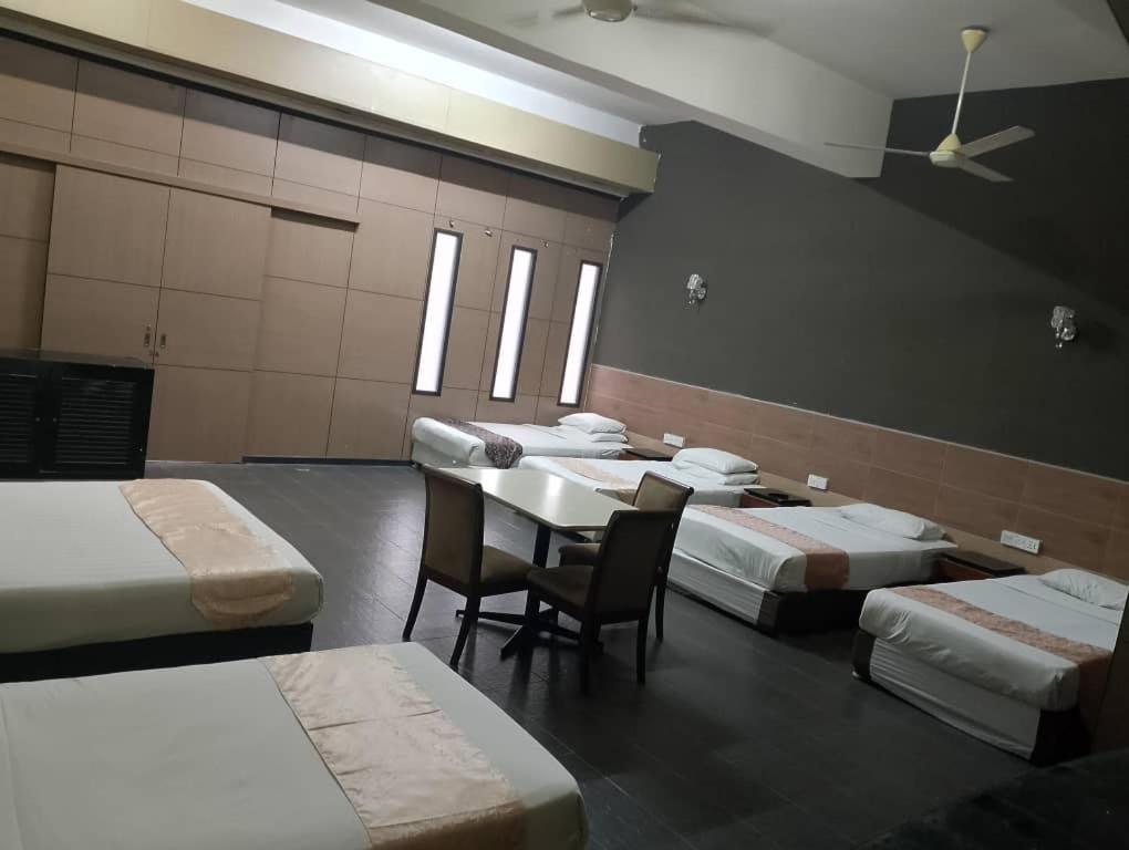 Golden Leaf Hotel Danga Bay Τζόχορ Μπάχρου Εξωτερικό φωτογραφία